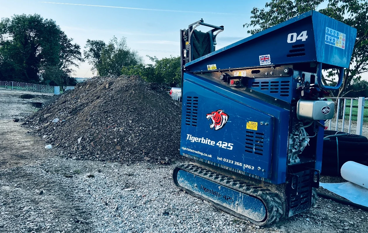 Tigerbite 425 Mini Crusher in action